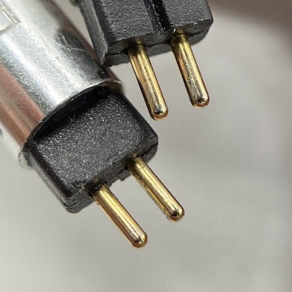 イヤホン Erua Audio - VIDAR Alter II - 2pin/4.4mm 新品到貨】限量之作、秒殺爆款- ERUA Audio Vidar Alter II | 音