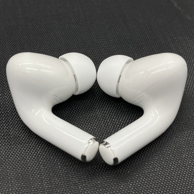 【中古】MagSafe充電ケース(USB-C)付きAirPods Pro(第2世代) MTJV3JA【秋葉原】