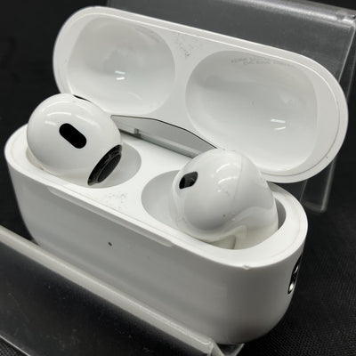 【中古】MagSafe充電ケース(USB-C)付きAirPods Pro(第2世代) MTJV3JA【秋葉原】