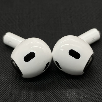 【中古】MagSafe充電ケース(USB-C)付きAirPods Pro(第2世代) MTJV3JA【秋葉原】