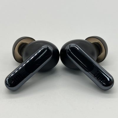 【中古】LIVE BEAM 3 ブラック【JBLLIVEBEAM3BLK】【秋葉原】