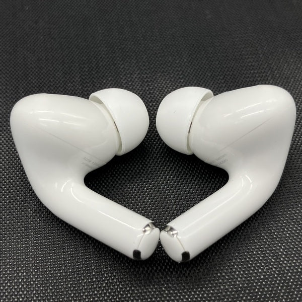 【中古】MagSafe充電ケース(USB-C)付きAirPods Pro(第2世代) MTJV3JA【秋葉原】