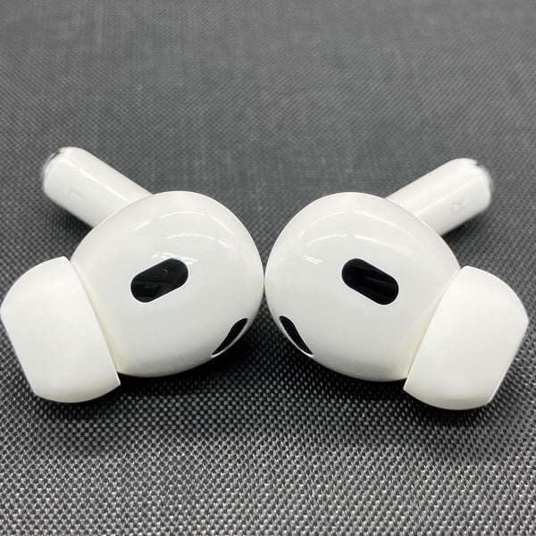 【中古】MagSafe充電ケース(USB-C)付きAirPods Pro(第2世代) MTJV3JA【秋葉原】
