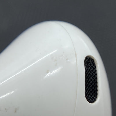 【中古】MagSafe充電ケース(USB-C)付きAirPods Pro(第2世代) MTJV3JA【仙台】