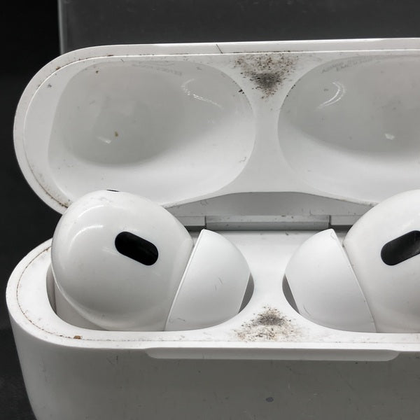 【中古】MagSafe充電ケース(USB-C)付きAirPods Pro(第2世代) MTJV3JA【仙台】