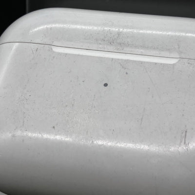 【中古】MagSafe充電ケース(USB-C)付きAirPods Pro(第2世代) MTJV3JA【仙台】