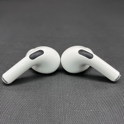 【中古】MagSafe充電ケース(USB-C)付きAirPods Pro(第2世代) MTJV3JA【秋葉原】