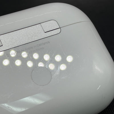 【中古】MagSafe充電ケース(USB-C)付きAirPods Pro(第2世代) MTJV3JA【秋葉原】