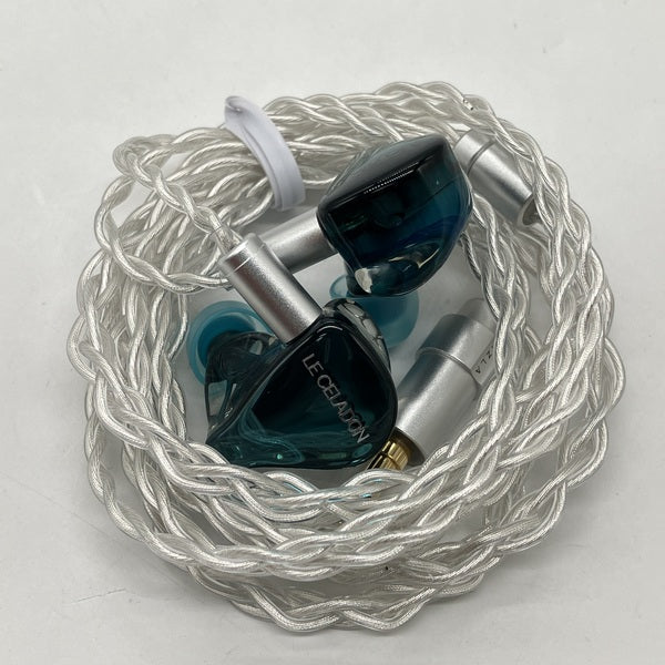 【中古】LE CELADON 【AZL-LECELADON】【秋葉原】