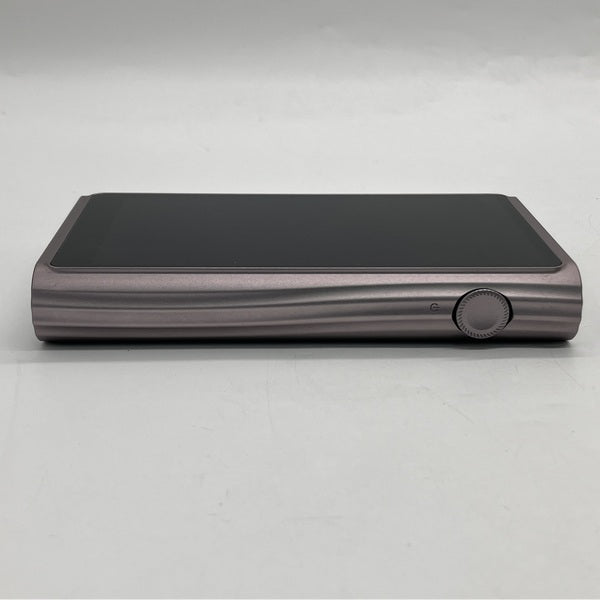 【中古】M7 チタニウム【名古屋】