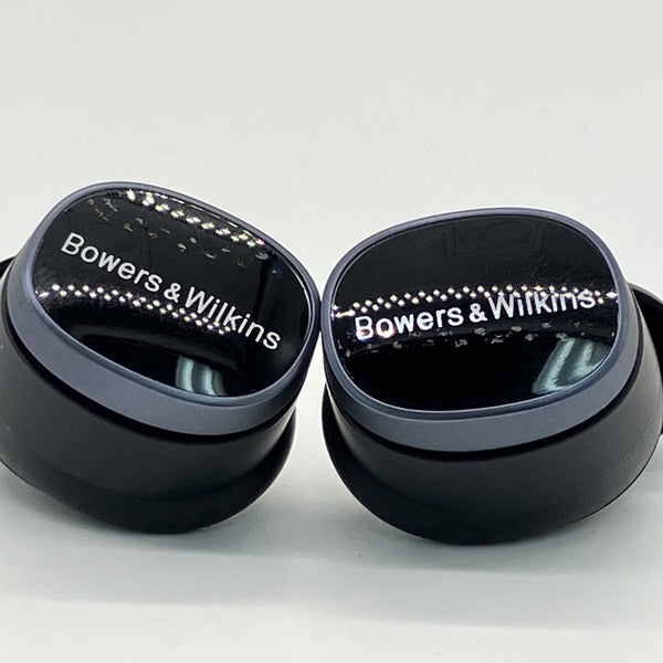 Bowers & Wilkins PI8 ワイヤレスイヤホン　中古美品 Bowers & Wilkins 【中古】Pi8 アンスラサイト・ブラック【PI8