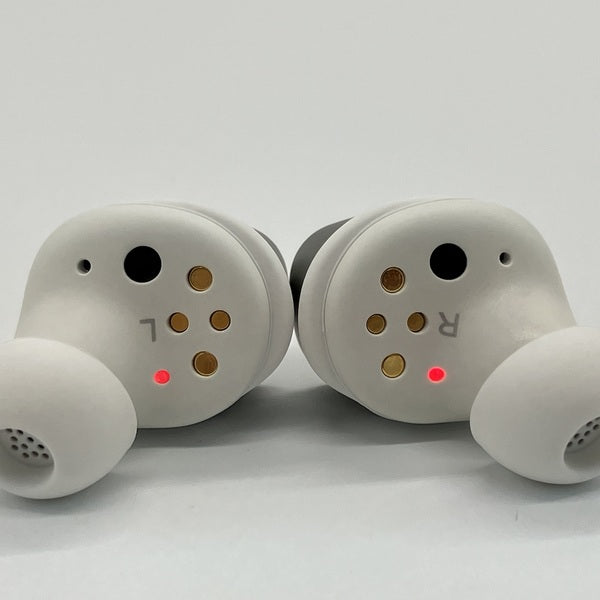 【中古】MOMENTUM True Wireless 4 ホワイトシルバー 【MTW4 White Silver】【秋葉原】