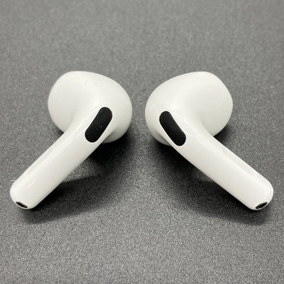 【中古】AirPods 4 MXP63J/A【秋葉原】