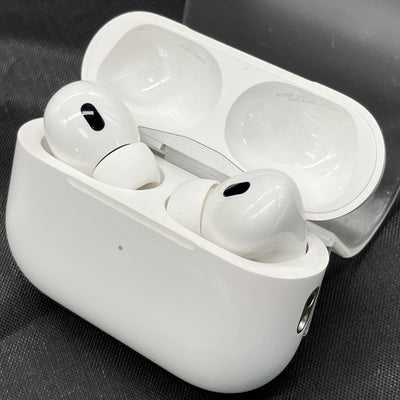 【中古】MagSafe充電ケース(USB-C)付きAirPods Pro(第2世代) MTJV3JA【秋葉原】