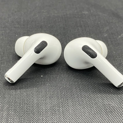 【中古】MagSafe充電ケース(USB-C)付きAirPods Pro(第2世代) MTJV3JA【秋葉原】