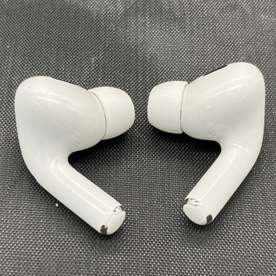 【中古】MagSafe充電ケース(USB-C)付きAirPods Pro(第2世代) MTJV3JA【秋葉原】