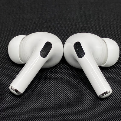 【中古】MagSafe充電ケース(USB-C)付きAirPods Pro(第2世代) MTJV3JA【秋葉原】