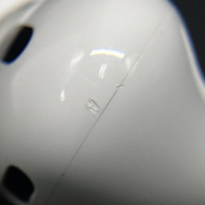 【中古】MagSafe充電ケース(USB-C)付きAirPods Pro(第2世代) MTJV3JA【秋葉原】