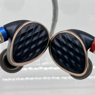 【中古】FH15 Black 【FIO-IEM-FH15-B】【秋葉原】