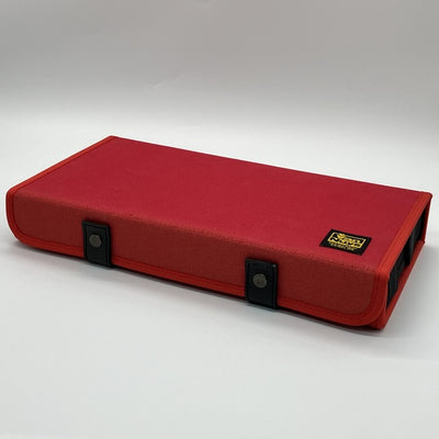 【中古】仕切りの位置が変えられるイヤフォンケース/8個用　レッド【秋葉原】