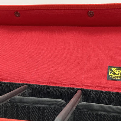 【中古】仕切りの位置が変えられるイヤフォンケース/8個用　レッド【秋葉原】