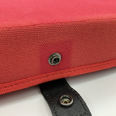 【中古】仕切りの位置が変えられるイヤフォンケース/8個用　レッド【秋葉原】