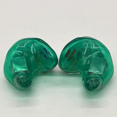 【中古】ESR【日本橋】