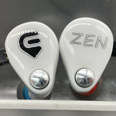 【中古】Zen 4 Universal (White)【秋葉原】