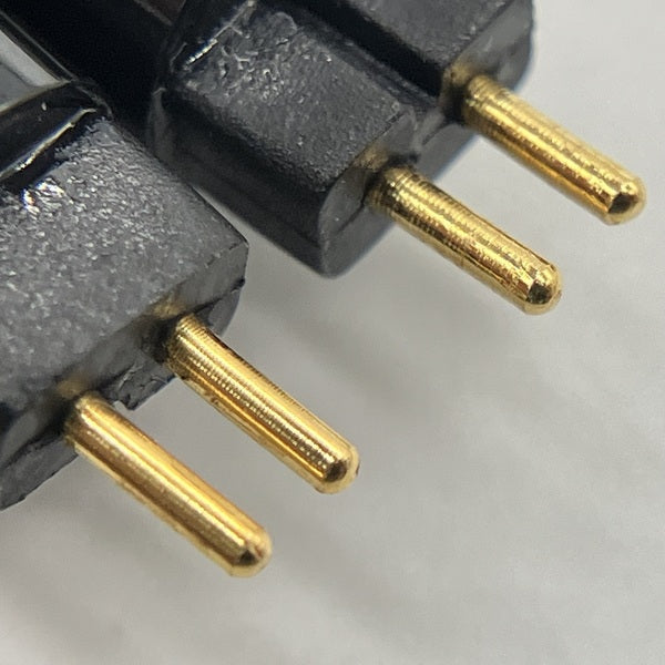 【中古】Erde（2Pin to 3.5mm、Black）【秋葉原】