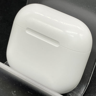 【中古】AirPods 4 MXP63J/A【秋葉原】