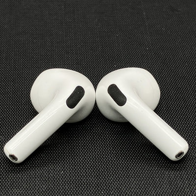 【中古】AirPods 4 MXP63J/A【秋葉原】
