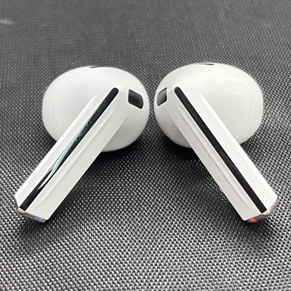 【中古】Galaxy Buds3 ホワイト 【SM-R530NZWAXJP】【名古屋】