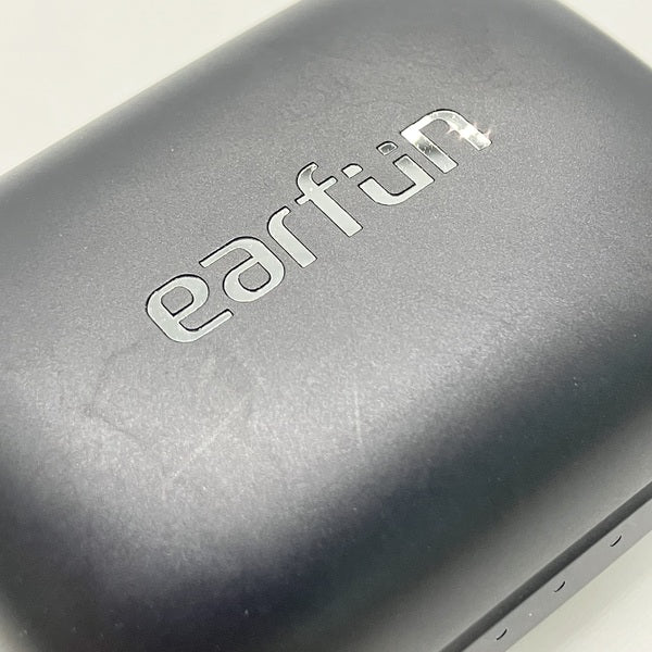 【中古】Air Pro 4 - Black【秋葉原】