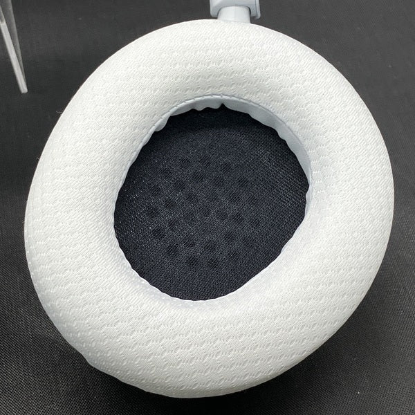 【中古】Arctis Nova 7P Wireless White 【61561J】【秋葉原】
