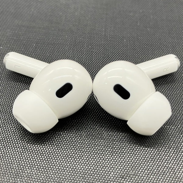 AirPods Pro 本体 ホワイト 中古 AirPods Pro 本体 ホワイト - メルカリ