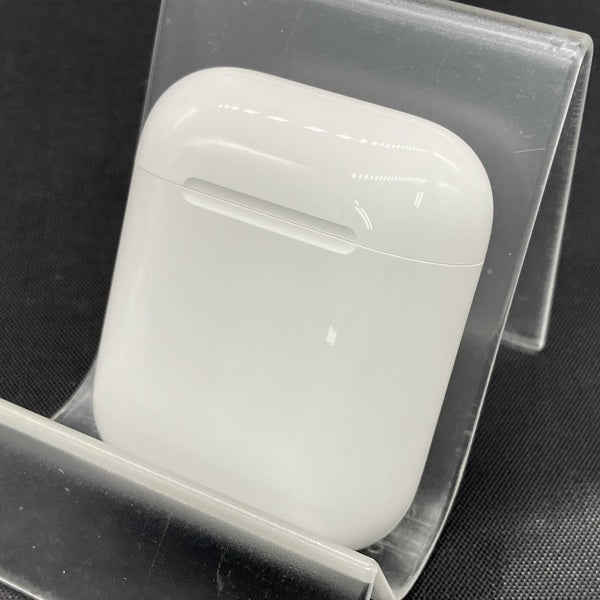 Apple 【中古】AirPods with Charging Case MV7N2J/A【秋葉原】 – e