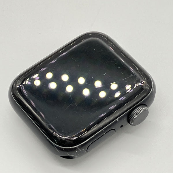 【中古】Apple Watch SE （40mm GPS）アルミニウム (Space Gray)【秋葉原】