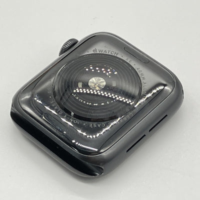 【中古】Apple Watch SE （40mm GPS）アルミニウム (Space Gray)【秋葉原】