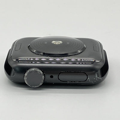 【中古】Apple Watch SE （40mm GPS）アルミニウム (Space Gray)【秋葉原】
