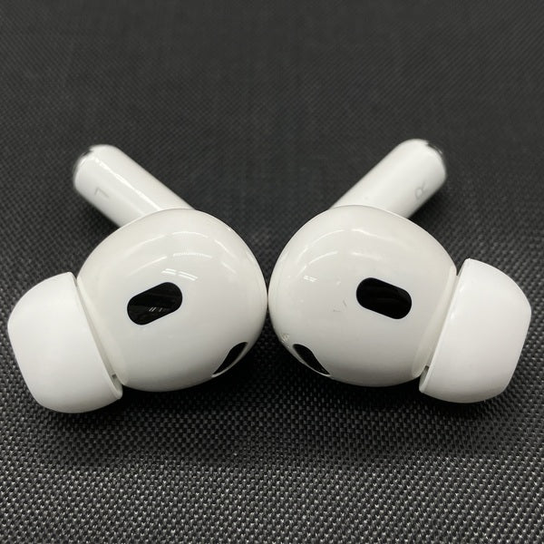 【中古】MagSafe充電ケース(USB-C)付きAirPods Pro(第2世代) MTJV3JA【秋葉原】