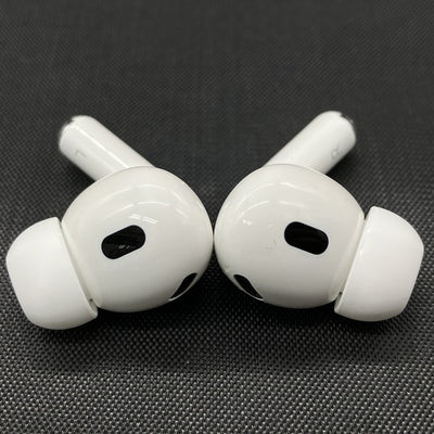 【中古】MagSafe充電ケース(USB-C)付きAirPods Pro(第2世代) MTJV3JA【秋葉原】