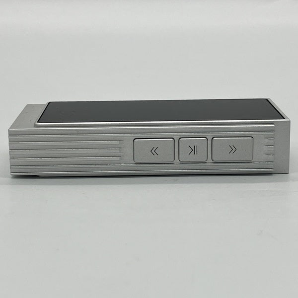 【中古】UA6 Silver【秋葉原】
