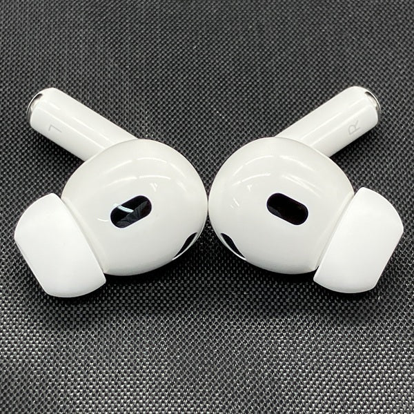 【中古】MagSafe充電ケース(USB-C)付きAirPods Pro(第2世代) MTJV3JA【秋葉原】