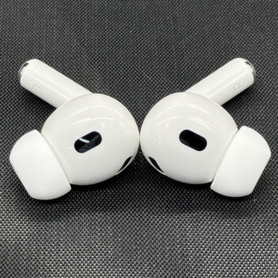 【中古】MagSafe充電ケース(USB-C)付きAirPods Pro(第2世代) MTJV3JA【秋葉原】