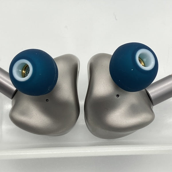 NICEHCK Himalaya イヤホンのみケーブル以外付属品あり NICEHCK Himalaya レビュー 〜 5万円クラス、超ド級のフラッグ