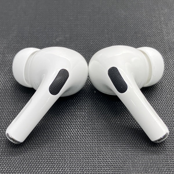 【中古】MagSafe充電ケース(USB-C)付きAirPods Pro(第2世代) MTJV3JA【秋葉原】
