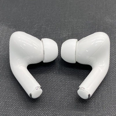 【中古】MagSafe充電ケース(USB-C)付きAirPods Pro(第2世代) MTJV3JA【秋葉原】