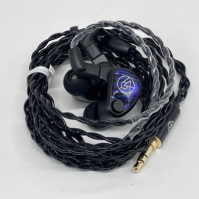 【中古】Volür 【64A-7297】【日本橋】
