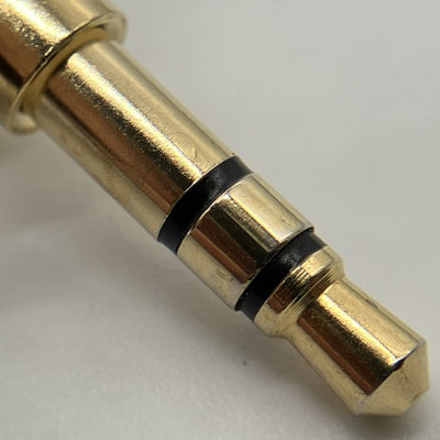 【中古】Nio 【64A-8434】【秋葉原】