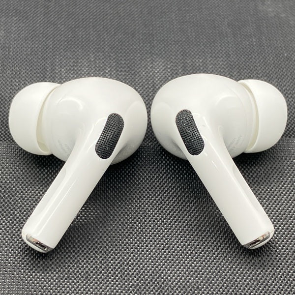 【中古】MagSafe充電ケース(USB-C)付きAirPods Pro(第2世代) MTJV3JA【秋葉原】